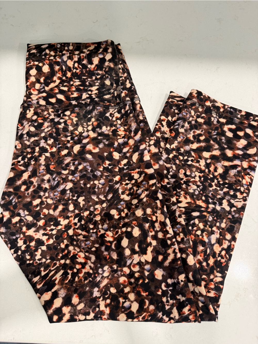 lululemon Wunder Train High-Rise Crop 21" • Size 6 • Motion Flux Multi
